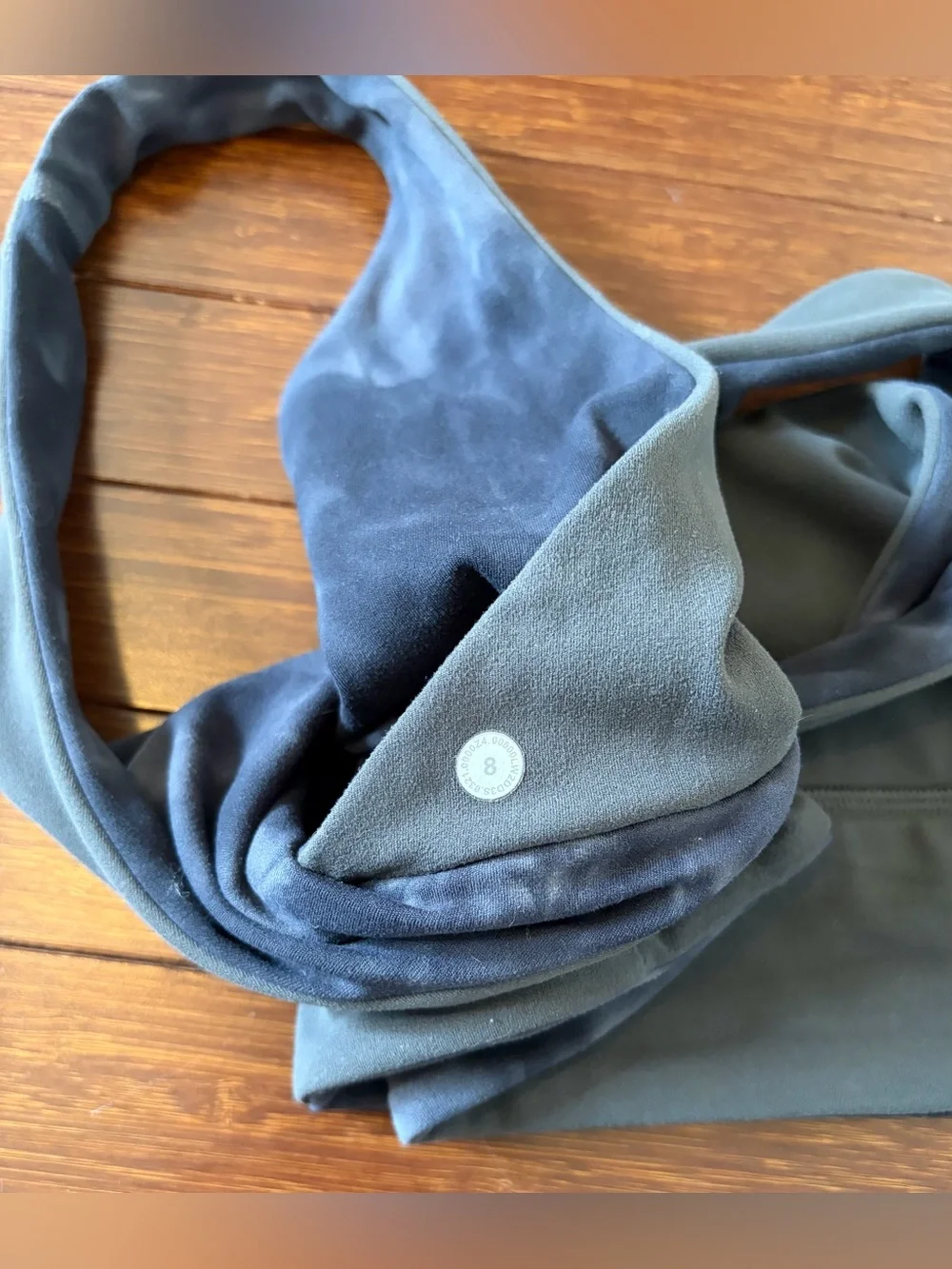 lululemon athletica comfortable scoop